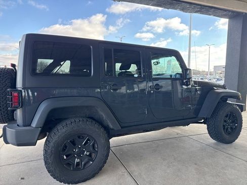 Used 2017 Jeep Wrangler Unlimited Sport image 4