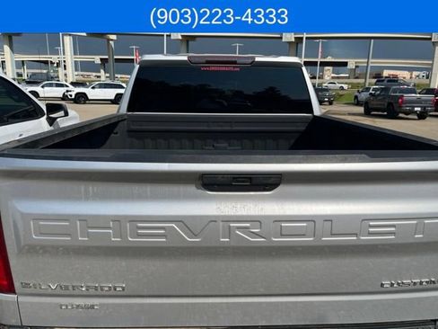 Used 2019 Chevrolet Silverado 1500 Custom Trail Boss w/ Custom Convenience Package AWD/4WD image 6