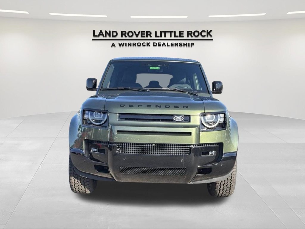 Used 2026 Land Rover Defender 110 X-Dynamic SE AWD/4WD image 8