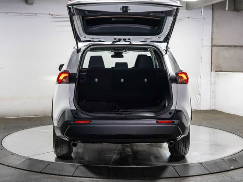 Certified 2022 Toyota RAV4 LE FWD image 26
