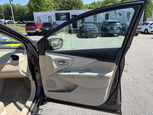 Used 2015 Nissan Murano SL w/ Cargo Package w/Cover AWD/4WD image 13