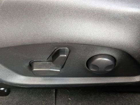 Used 2022 Jeep Compass Limited w/ Sun and Sound Group image 23