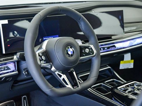 New 2026 BMW 740i w/ Premium Package image 20