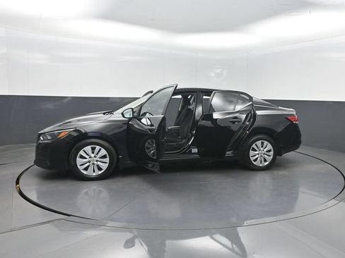 Used 2024 Nissan Sentra S FWD image 38