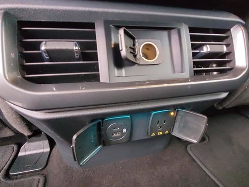 Used 2022 Ford F150 XLT w/ Equipment Group 302A High image 14