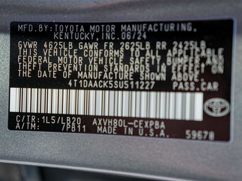 Used 2025 Toyota Camry XSE image 30