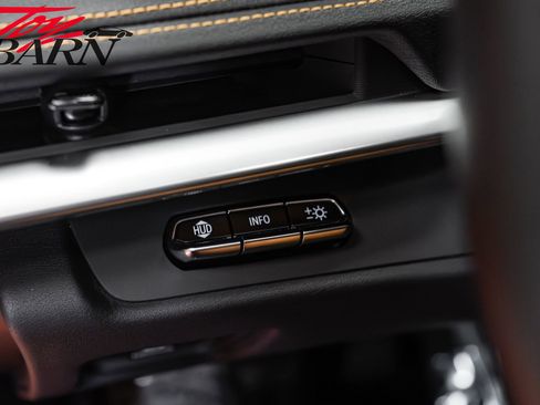 Used 2023 Chevrolet Corvette Stingray Preferred Conv w/ Z51 Performance Package RWD image 38