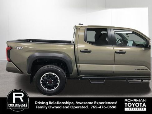 Used 2024 Toyota Tacoma TRD Off-Road w/ TRD Off Road Upgrade Package image 9