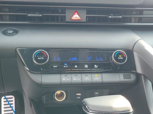 New 2026 Hyundai Elantra Sport FWD image 27