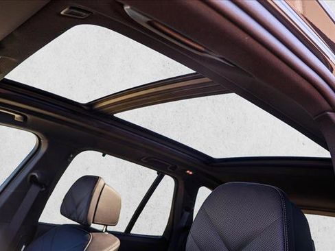 New 2026 BMW X5 xDrive50e image 11