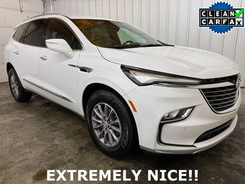 Used 2024 Buick Enclave Premium image 1