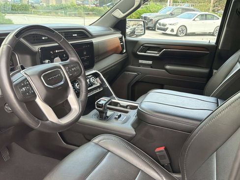 Used 2024 GMC Sierra 1500 Denali AWD/4WD image 36