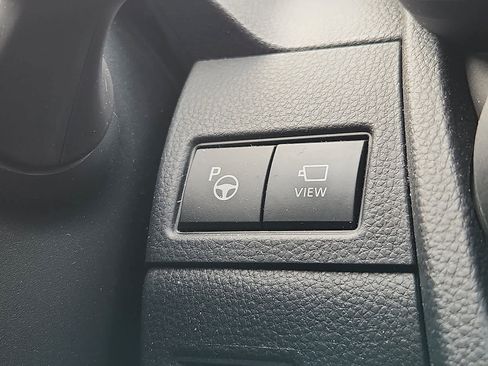 Certified 2025 Toyota Prius XSE Premium image 26