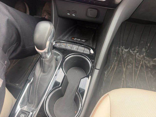 Used 2025 Buick Encore GX Avenir w/ Avenir Technology Package AWD/4WD image 16