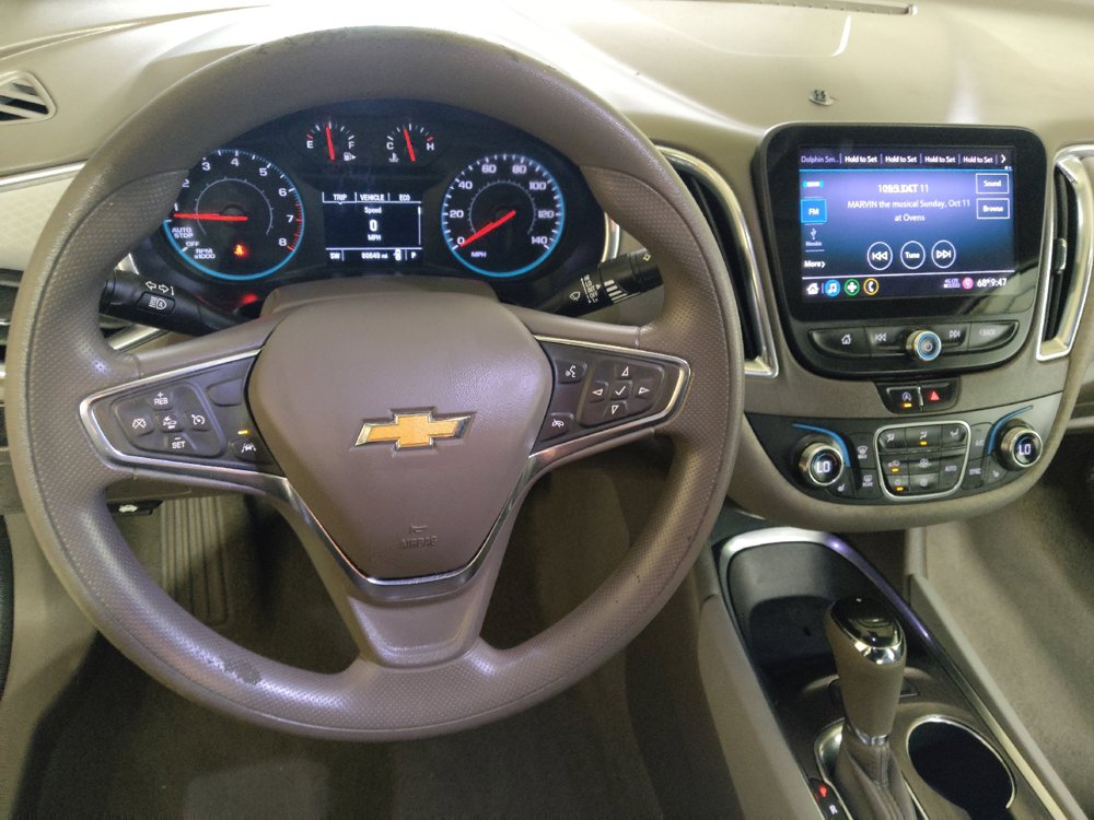 Used 2020 Chevrolet Malibu LT FWD image 22