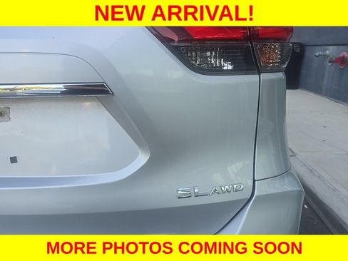 Used 2017 Nissan Rogue SL w/ SL Premium Package AWD/4WD image 11