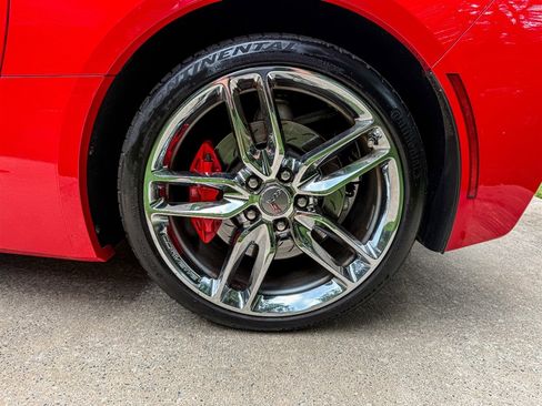 Used 2014 Chevrolet Corvette Stingray Convertible w/ 2LT Preferred Equipment Group RWD image 21