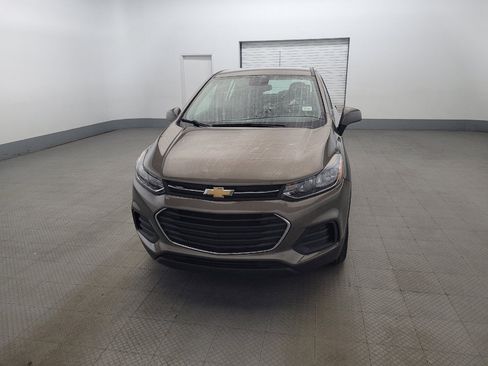 Used 2021 Chevrolet Trax LS AWD/4WD image 15