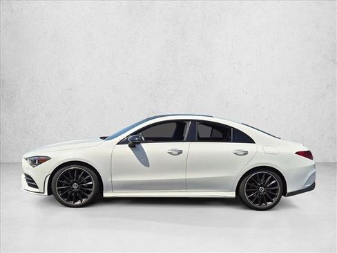 Used 2022 Mercedes-Benz CLA 250 image 8
