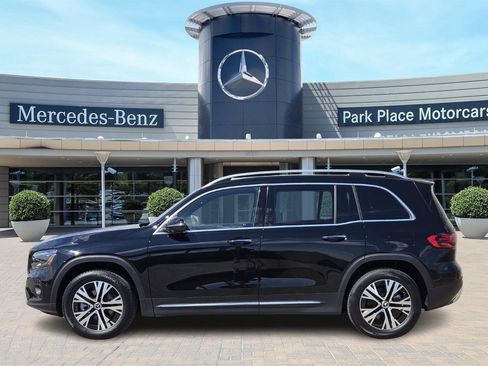 New 2026 Mercedes-Benz GLB 250 image 3