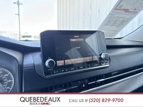 Used 2022 Mitsubishi Outlander ES image 16