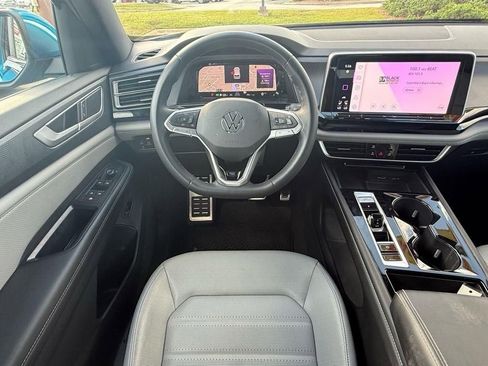 Used 2024 Volkswagen Atlas Cross Sport SEL R-Line image 8