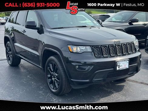 Used 2021 Jeep Grand Cherokee Laredo X AWD/4WD image 1