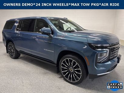Used 2025 Chevrolet Suburban High Country