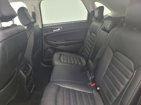 Used 2024 Ford Edge SEL image 18