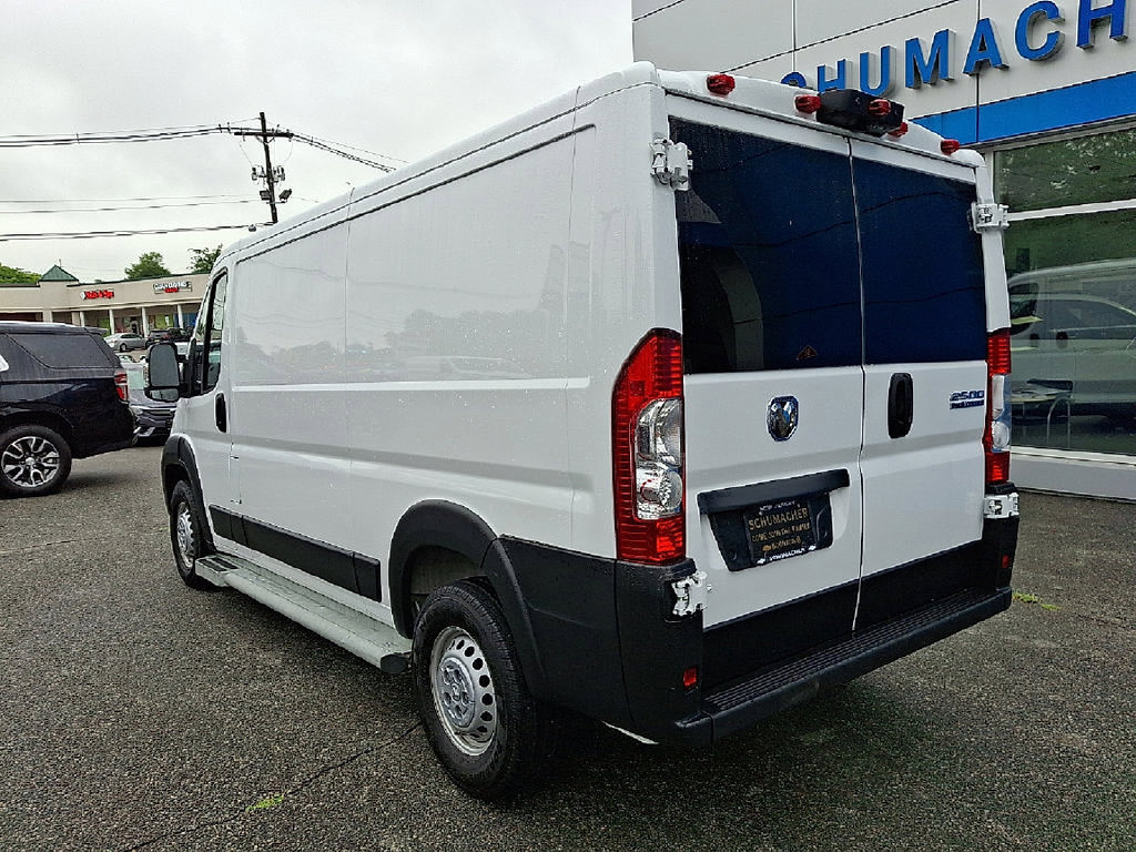 Used 2025 RAM ProMaster 2500 w/ U-Haul Equipment Group FWD image 5