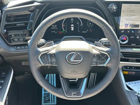 Used 2025 Lexus TX 500h AWD image 16