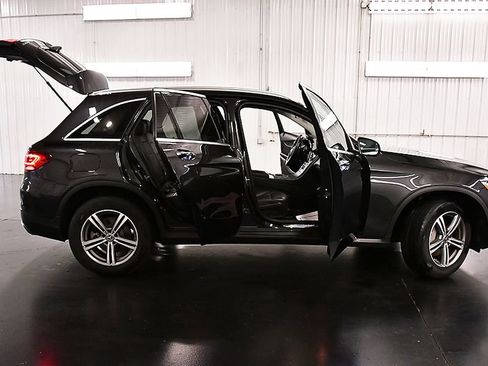 Used 2020 Mercedes-Benz GLC 300 4MATIC image 30