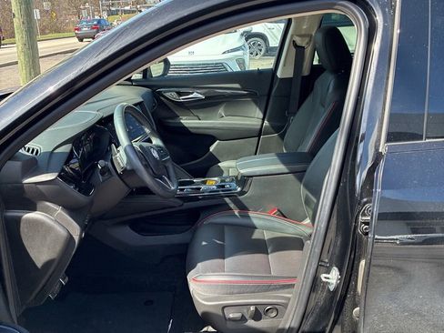 Used 2022 Buick Envision Essence w/ Technology Package I image 3