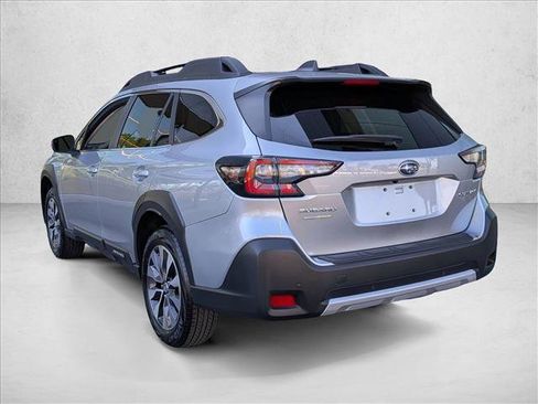 Used 2025 Subaru Outback Limited image 8