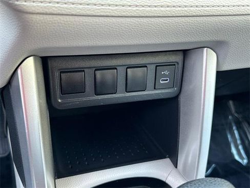 Certified 2024 Toyota Corolla Cross L image 25