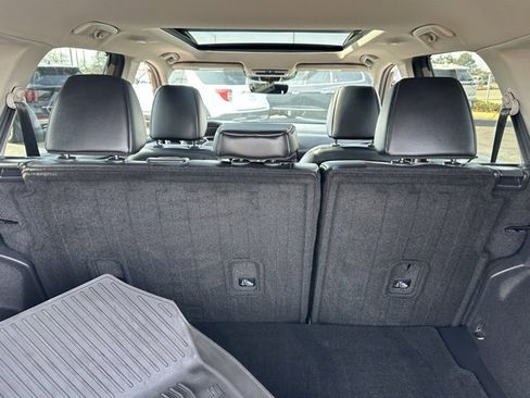 Certified 2024 Nissan Rogue SV w/ SV Premium Package image 19