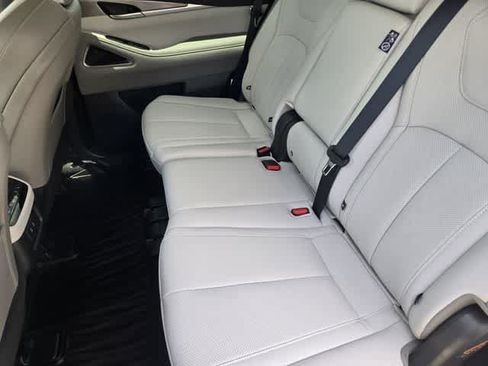 Certified 2026 INFINITI QX60 Luxe w/ Cargo Package AWD/4WD image 13