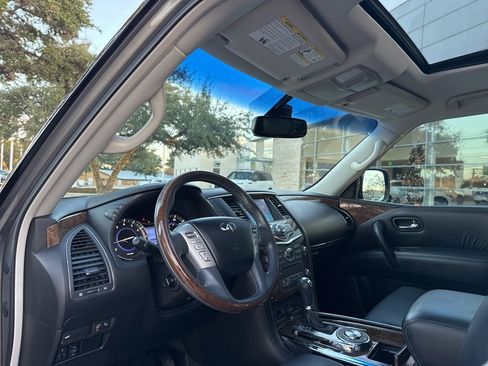 Used 2016 INFINITI QX80 Luxe w/ 22" Wheel Package image 30