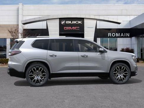 New 2026 GMC Acadia Denali Ultimate w/ LPO, Floor Liner Package AWD/4WD image 5