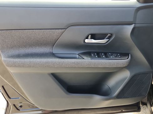 New 2026 Nissan Kicks SV w/ Cold Weather Package image 9