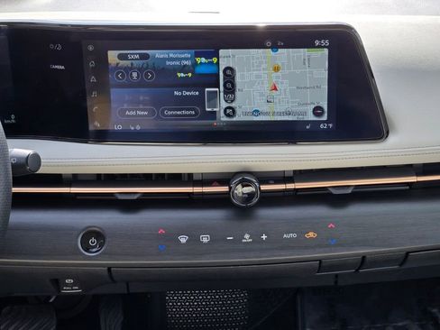 Used 2024 Nissan Ariya FWD image 15