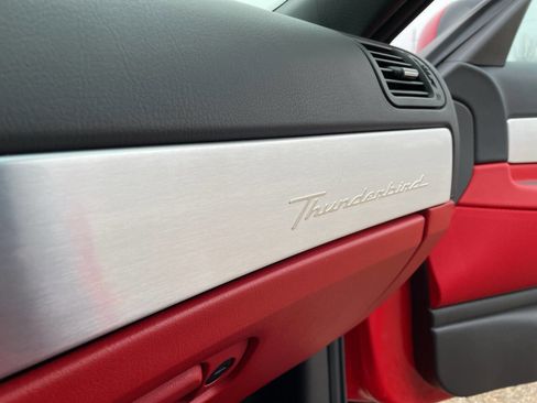 Used 2002 Ford Thunderbird Deluxe image 42