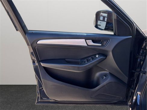 Used 2017 Audi Q5 2.0T Premium image 17