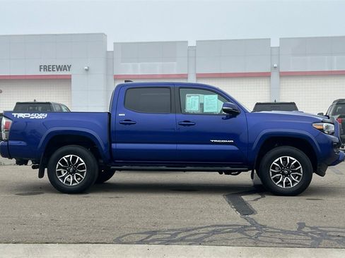 Certified 2023 Toyota Tacoma TRD Sport image 3