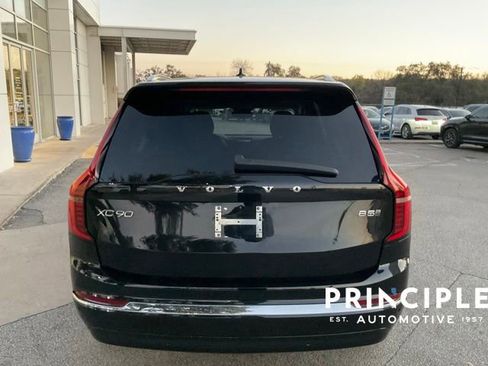 Certified 2025 Volvo XC90 B5 Plus image 7