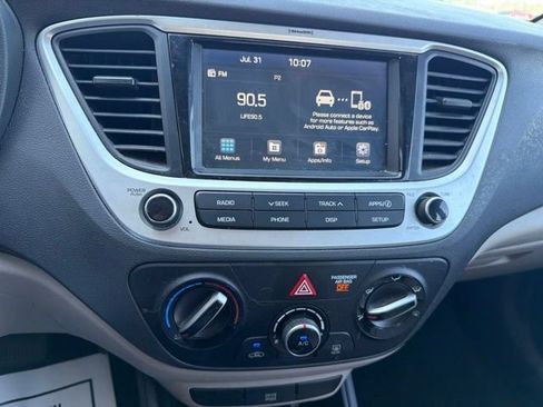 Used 2022 Hyundai Accent SEL FWD image 24