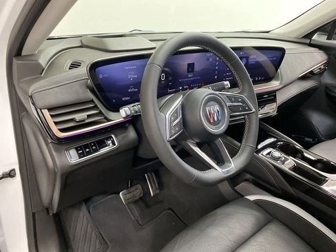 Used 2025 Buick Envision Sport Touring image 2