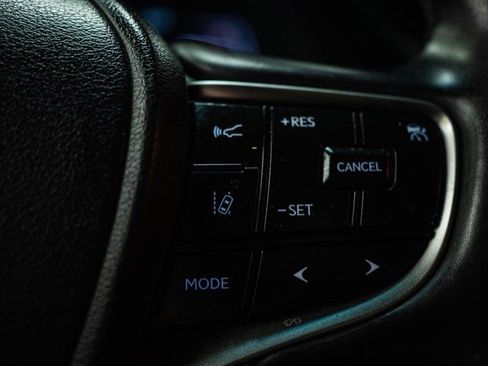 Used 2023 Lexus ES 350 w/ Premium Package FWD image 18