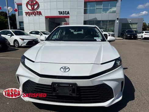Used 2025 Toyota Camry LE FWD image 1