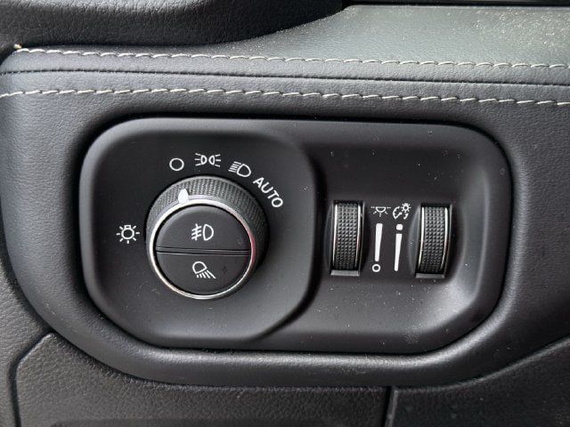 Used 2022 RAM 1500 Limited AWD/4WD image 24